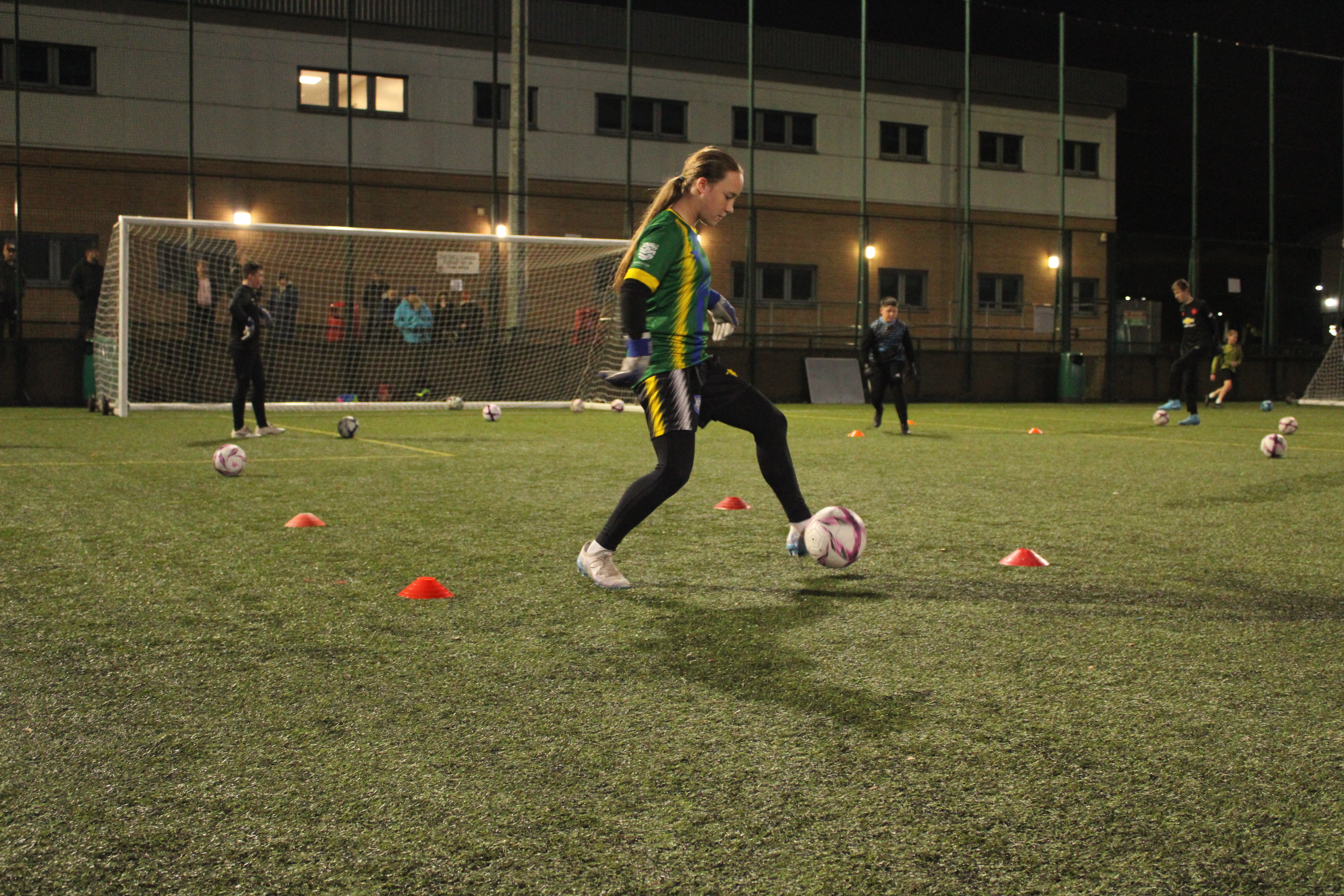 Friday Night Session (South Hunsley Sports School, 29 East Dale Road, Hull, HU14 3HS)